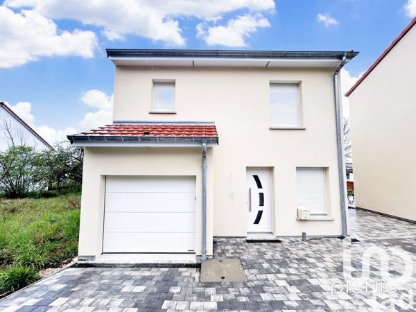 Maison 4 pièces de 99 m² à Chérisey (57420)