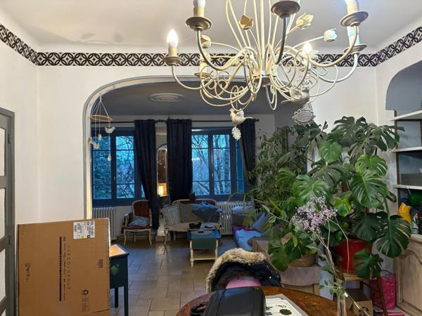 Maison familiale atypique