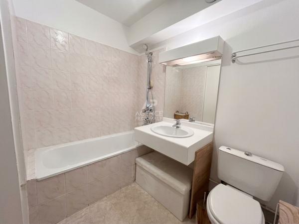 Studio avec jardin Carrières Sous Poissy 1 pièce(s) 29.71 m2 139 000 € **  - Référence  9330