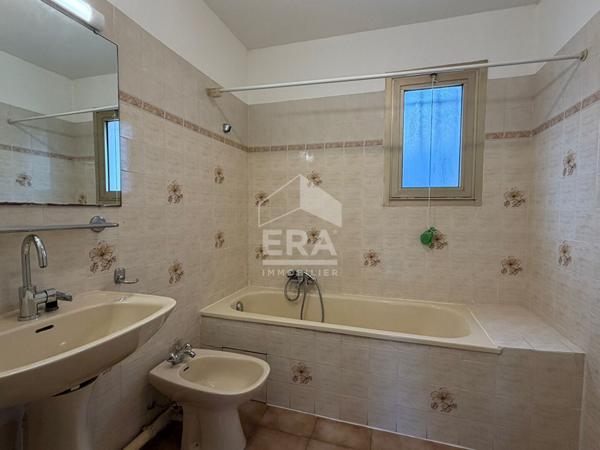 Appartement 3 pièces à louer à Cagnes-sur-Mer, secteur Val Fleuri