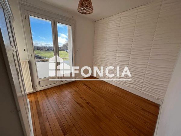 Location Appartement 3 pièces 70.47 m² - Pineuilh 33220
