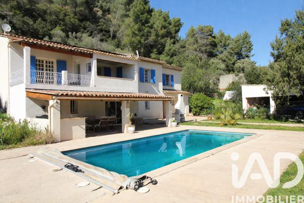 Maison à vendre 6 pièces 215 m² Vidauban