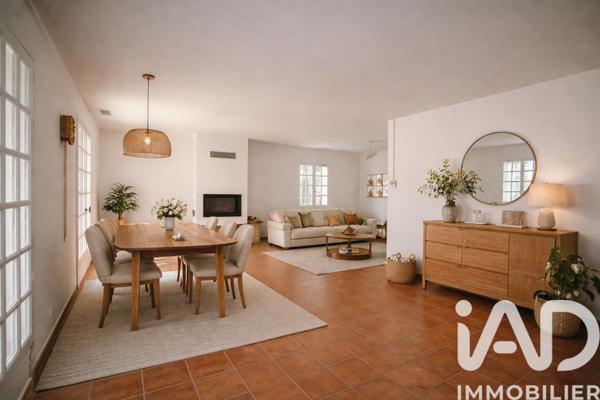 Maison à vendre 6 pièces 215 m² Vidauban