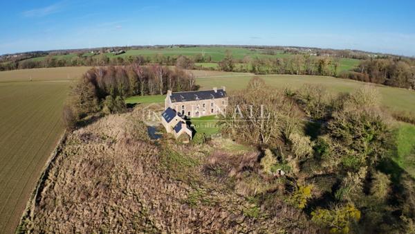 Ancien Manoir du XVIe siècle au calme et proche de Dinan