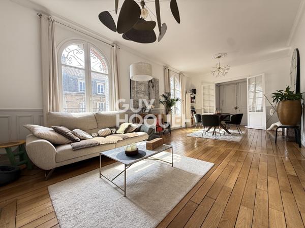 Appartement de charme 89 m² – 2 chambres – Parking et cave – Reims Gambetta