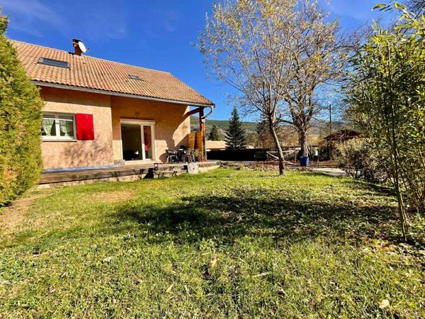 Maison 3 chambres avec jardin – Aucun travaux – La Faurie 05140