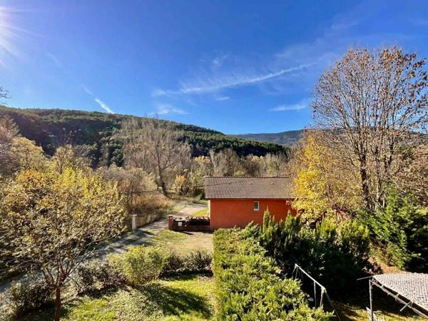 Maison 3 chambres avec jardin – Aucun travaux – La Faurie 05140