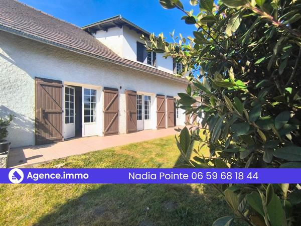 À vendre - Maison individuelle, 8 pièces située à Ger (64530)