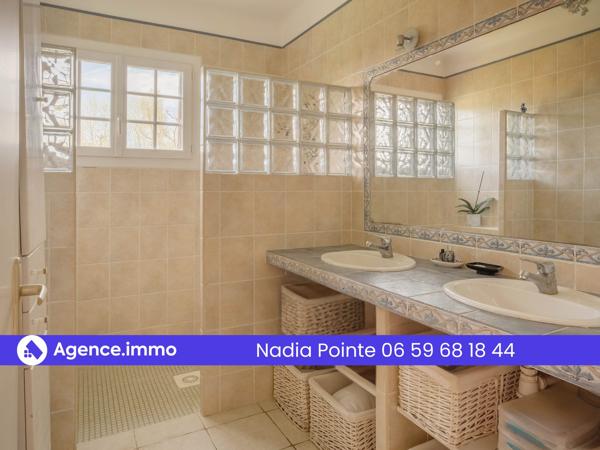 À vendre - Maison individuelle, 8 pièces située à Ger (64530)