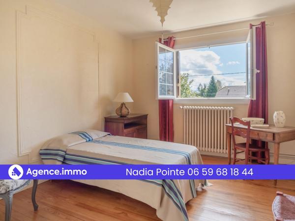 À vendre - Maison individuelle, 8 pièces située à Ger (64530)