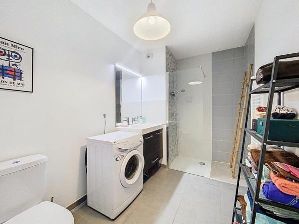 Bordeaux Bassins à Flot – T2 avec terrasse et parking couvert