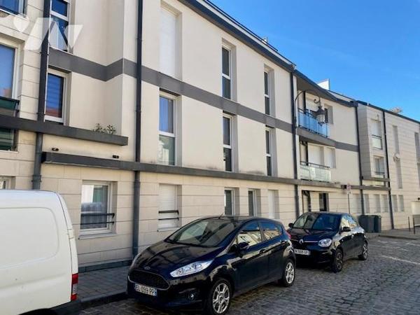 Saint Nicaise : appartement de 3 pièces avec parking