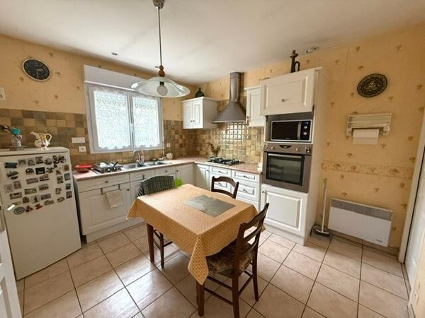 Maison de 2001 - 95 m2 - 3 chambres – 560 m2 de jardin clôturé - Lavaur proche centre-ville/gare