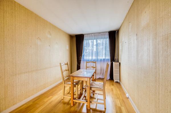 Sèvres Rive Gauche - Appartement 4 pièces €330 000 ** - Référence 473-S