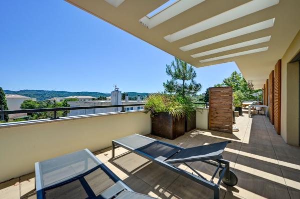 Vente Appartement de luxe Aix-en-Provence 5 Pièces 135 m²