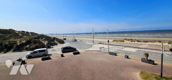 Vous aimez la nature, la mer, les dunes, vous serez séduits par ce magnifique pavillon de 140 m...