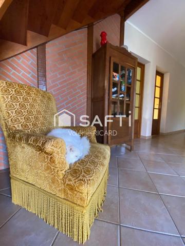 CAYRAC, Maison d'architecte d'environ 194m2 sur un terrain arboré de 3852 m2