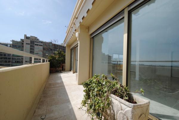 Appartement à louer 4 pièces MANDELIEU LA NAPOULE (06)