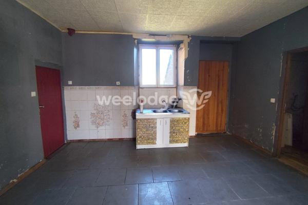 Maison à vendre 6 pièces de 124 m² à Étrœungt