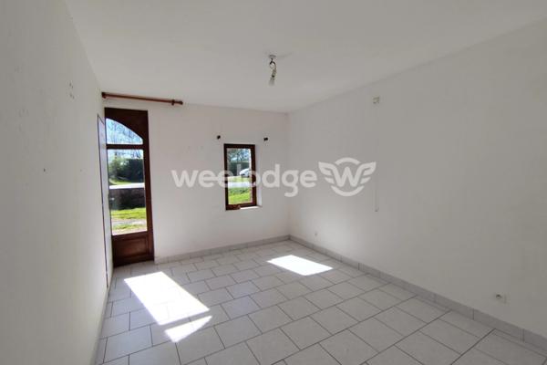 Maison à vendre 6 pièces de 124 m² à Étrœungt