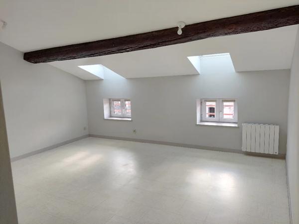 Appartement à louer à Mâcon (71000)