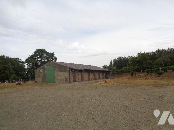 Maison de maître avec écuries et hangar