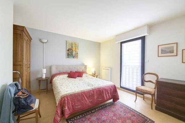 T2 - intramuros, terrasse, garage, cave, ascenseur