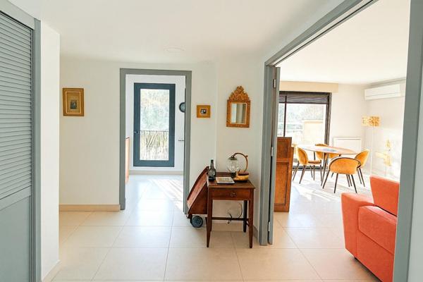 T2 - intramuros, terrasse, garage, cave, ascenseur