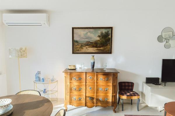 T2 - intramuros, terrasse, garage, cave, ascenseur