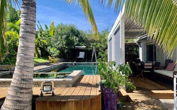 Maison à vendre    6 pièces •  Saint-Paul