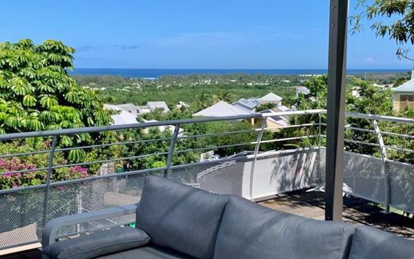 Maison à vendre    6 pièces •  Saint-Paul