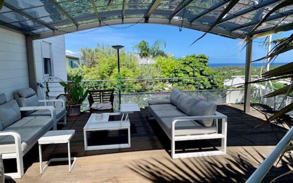 Maison à vendre    6 pièces •  Saint-Paul