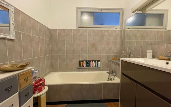 Appartement à vendre    4 pièces • 95 m2 Les Angles