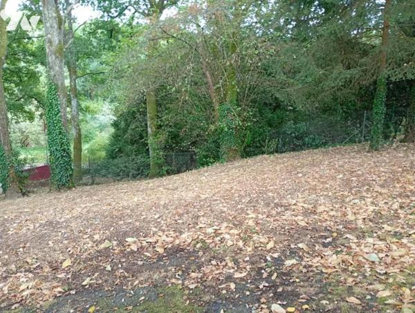 VIGNEUX-DE-BRETAGNE - Plain-pied d'env. 61m², une chambre, terrain de 1.474m²