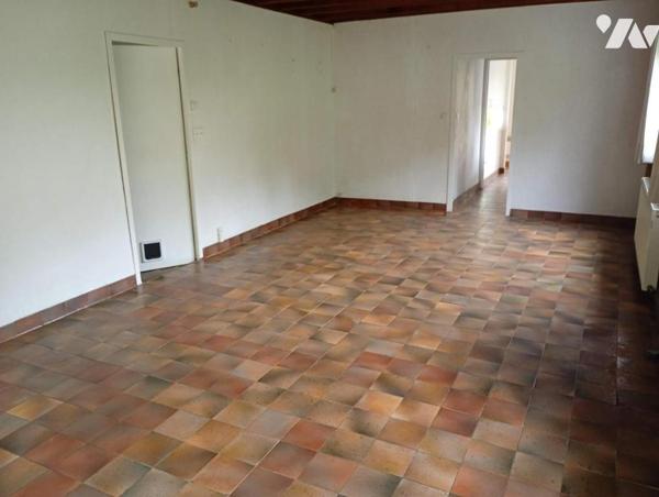 VIGNEUX-DE-BRETAGNE - Plain-pied d'env. 61m², une chambre, terrain de 1.474m²