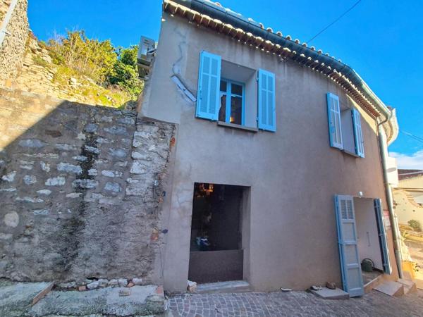 Maison de village avec Jardin et fort potentiel