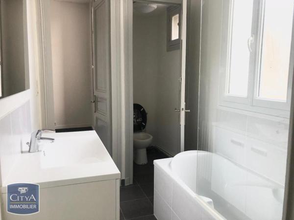 Appartement à louer 3 pièces 64.33m² Tours (37000)