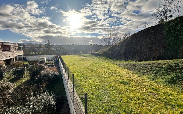 Appartement à vendre    4 pièces • 76,08 m2 L'Arbresle