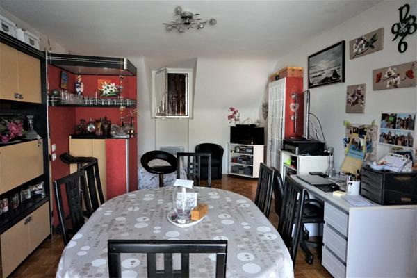 IMMEUBLE DE RAPPORT,