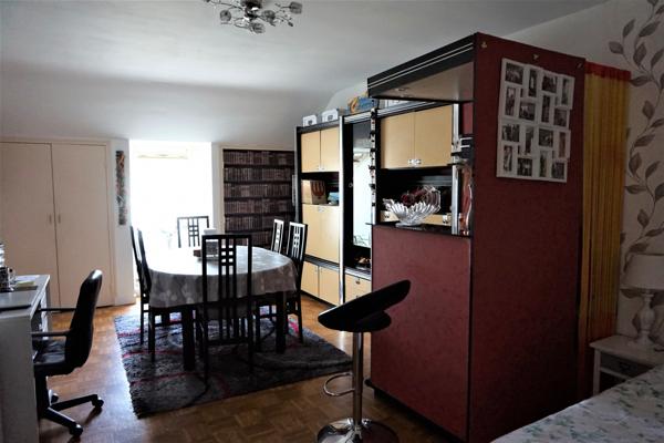 IMMEUBLE DE RAPPORT,