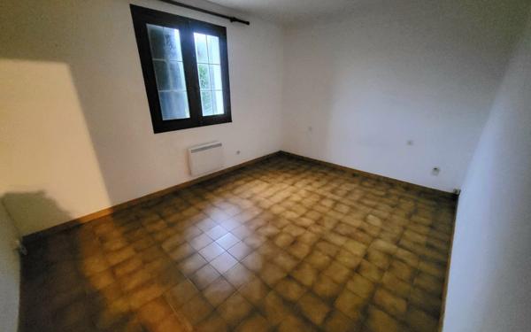 Maison à vendre    3 pièces •  Saint-Ambroix