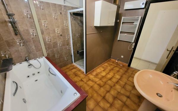 Maison à vendre    3 pièces •  Saint-Ambroix