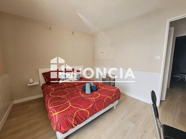 Location Appartement meublé 3 pièces 62.29 m² - 81 A 83 BOULEVARD ANDRE SAUTEL La Rochelle 17000