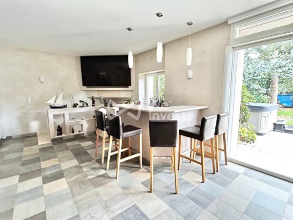 Les Essarts le roi centre - Superbe maison familiale de 240 m² – Prestations haut de gamme au Calme