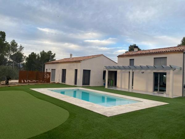 À vendre – Superbe propriété de 225 m² à Trets avec piscine, dépendance et grand terrain