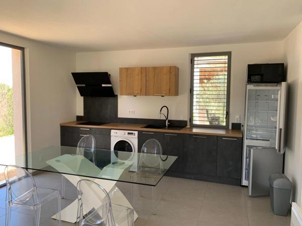 À vendre – Superbe propriété de 225 m² à Trets avec piscine, dépendance et grand terrain