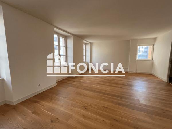 Location Appartement 3 pièces 71.1 m² - Le Mans 72000