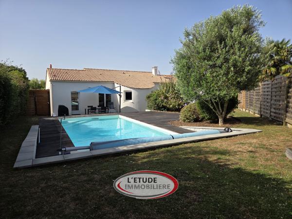 SAINTE PAZANNE BOURG : maison de qualité 133 m² avec 4 chambres (dont 1 suite), garage, piscine et terrasse !