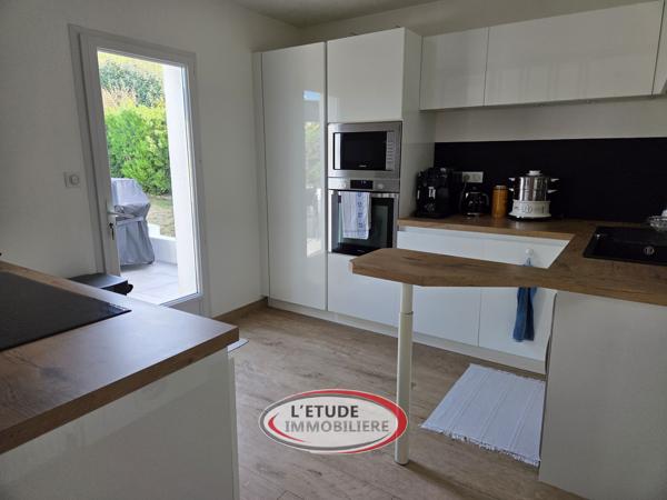 SAINTE PAZANNE BOURG : maison de qualité 133 m² avec 4 chambres (dont 1 suite), garage, piscine et terrasse !