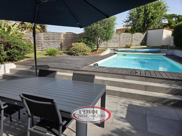 SAINTE PAZANNE BOURG : maison de qualité 133 m² avec 4 chambres (dont 1 suite), garage, piscine et terrasse !